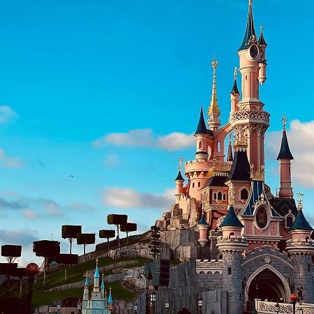 Bel Appartement « The Lion King » Proche Disney Монтеврен Экстерьер фото